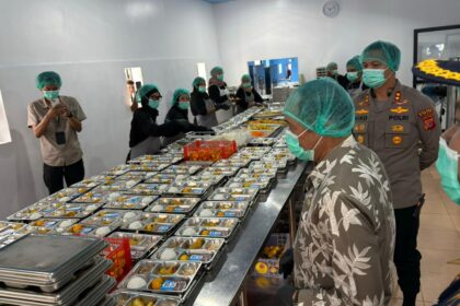 pengawasan kebersihan ruang penyajian