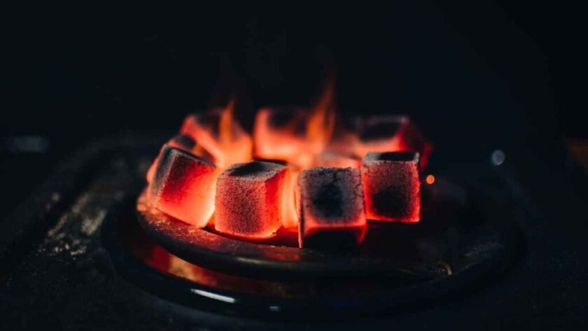 Modern briquettes production process with controlled carbonization