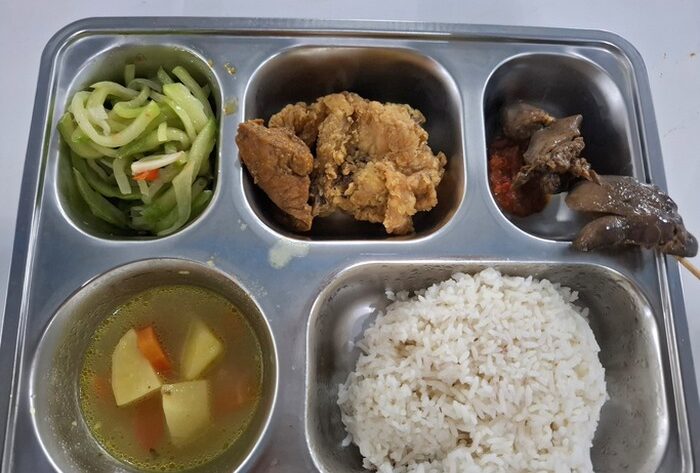 spesifikasi ompreng MBG standar