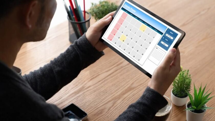 Format data karyawan dalam bentuk tabel