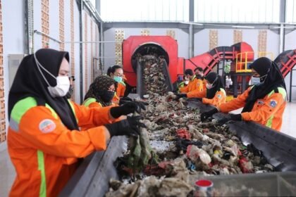 bagaimana TPS3R mengelola sampah harian