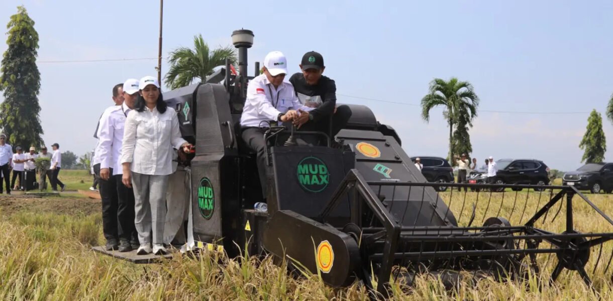 langkah adaptasi petani terhadap mekanisasi
